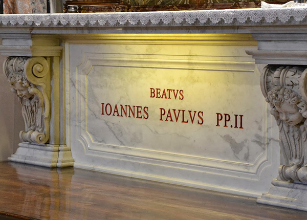 Tumba de San Juan PABLO II